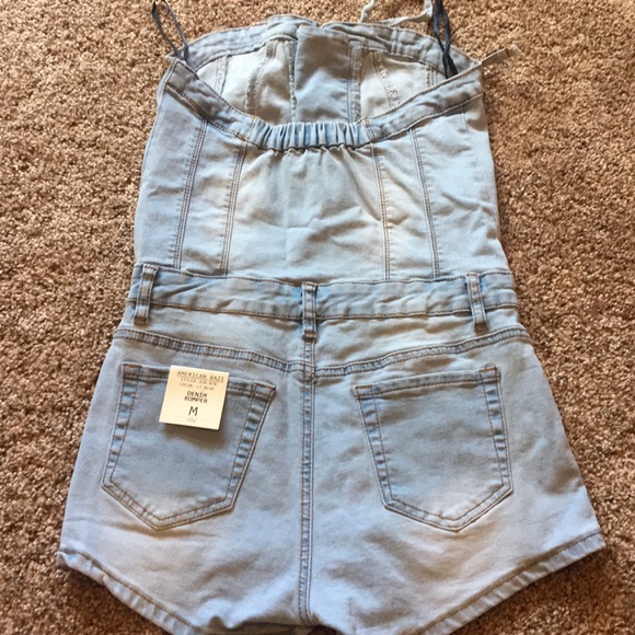 Straplesss jean romper - Picture 3 of 4